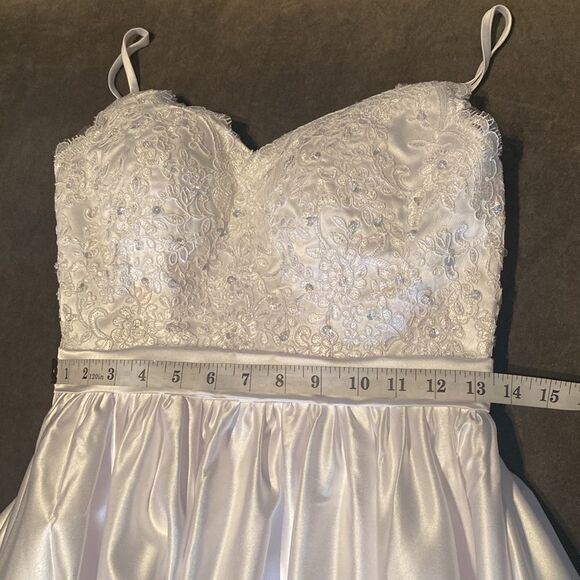 Women’s White Satin Full Length Prom Party Dress Corset Back Size 2 NWOT - Picture 10 of 12